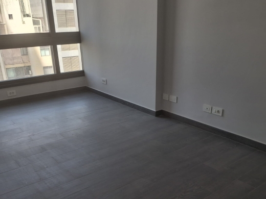 Brand New 420 SQM Apartment For Sale in Ain El Mreisseh — 5