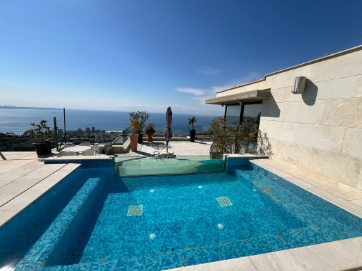Fully-Furnished & Decorated Penthouse with a Private Pool For Sale in Adma