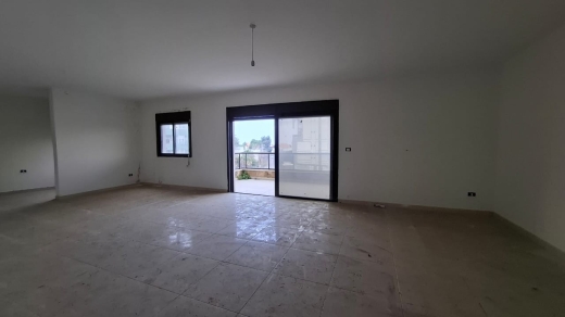 3-Bedroom Apartment For Sale in Aamchit In A Very Good Location