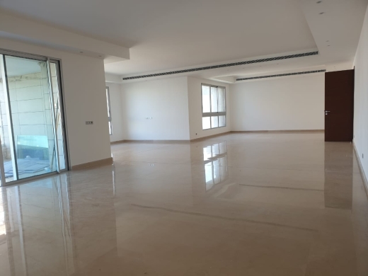 High-End 4-Bedroom Apartment For Sale in Achrafieh, Carré D'or