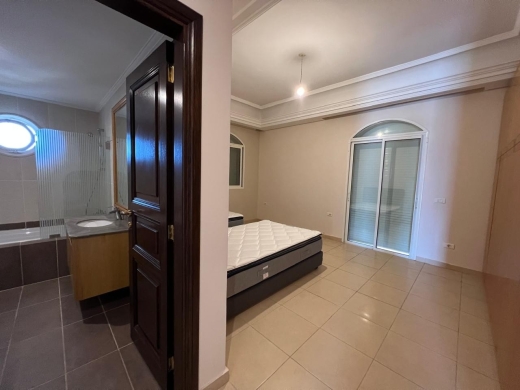 Semi-Furnished Amazing Villa With Pool For Sale in Fatqa — 32