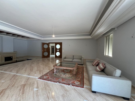 Semi-Furnished Amazing Villa With Pool For Sale in Fatqa — 11