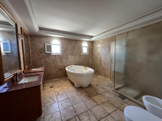 Semi-Furnished Amazing Villa With Pool For Sale in Fatqa — 33