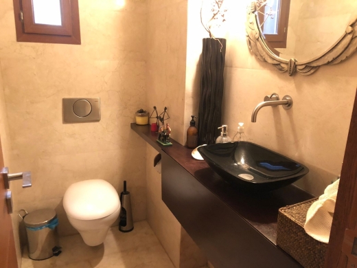 Beautifully Designed & Furnished Apartment for Sale In the Heart of Gemmayzeh — 9