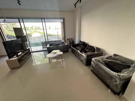 Spacious Apartment with Garden For Sale in a Gated Community in Adma