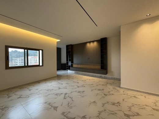Brand New Decorated Apartment With A Large Terrace For Sale in Tilal Ain Saade