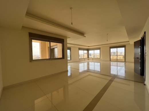 4-Bedroom Spacious Apartment For Sale in Achrafieh — 4