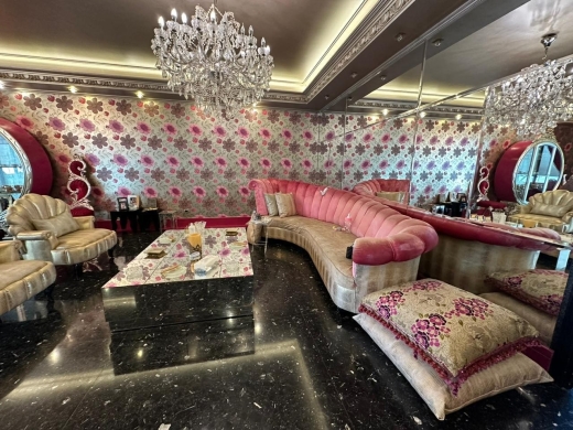 Luxurious Apartment With High-End Finishing For Sale in Rawche — 4