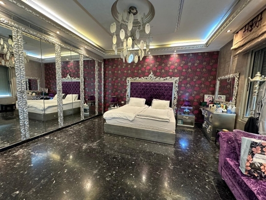 Luxurious Apartment With High-End Finishing For Sale in Rawche — 13