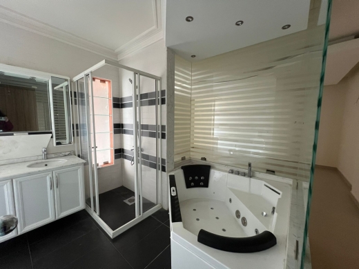 Spacious 500 SQM Apartment With A Beautiful View For Sale in Kfarhbeib — 13
