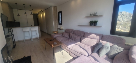 Fully Furnished Decorated Chalet For Sale in Fakra