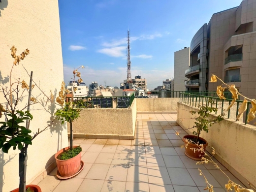 Rare to Find! Apartment with Terraces For Sale in Achrafieh, Sassine — 9