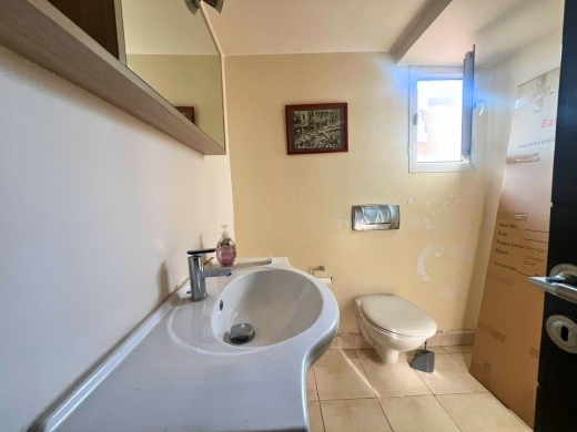 Rare to Find! Apartment with Terraces For Sale in Achrafieh, Sassine — 14