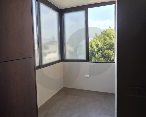 Spacious Apartment with Attic/2 Parking Spots/Metn/Mazraat Yachouh-مزرعة يشوع/REF#KT139963 — 7