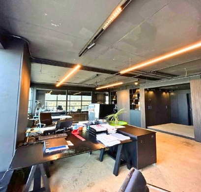 127 SQM Office For Sale in a Great Commercial Tower in Sin El Fil — 4