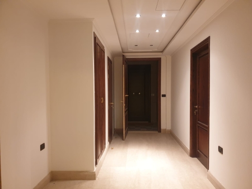 Spacious Apartment for sale in Clemenceau