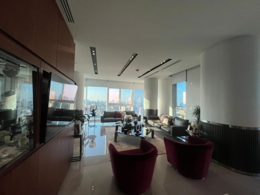 3-Bedroom Unfurnished Apartment with City View For Sale in Achrafieh, Sodeco — 4