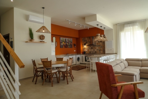 Villa Brick: A charming Villa For Rent 10 minutes from Jbeil