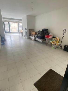 An Open Space Office For Sale in Zalka