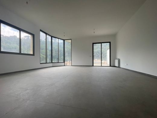 Spacious Apartment With Garden For Sale In Ain Saadeh