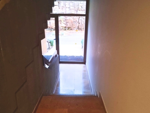 Chalet With Terrace For Rent in a Resort in Fakra, Kfardebian — 15