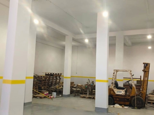 617 SQM Warehouse At Ground Level For Sale in Dbayeh