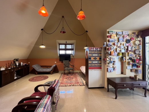 Apartment For Rent in Aamchit Army Square — 13