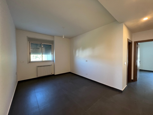High-End 300 SQM Apartment For Sale in Kfarhbeib — 5