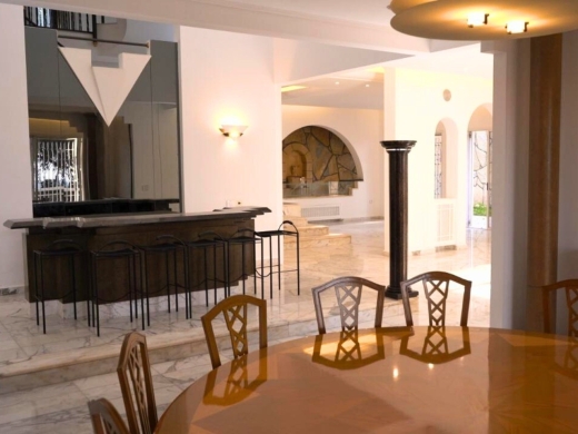 Luxurious Villa With Gardens & an Amazing View For Sale in Ghazir — 5
