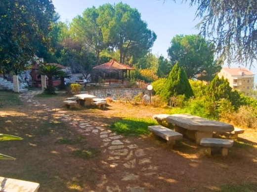 Luxurious Villa With Gardens & an Amazing View For Sale in Ghazir — 14