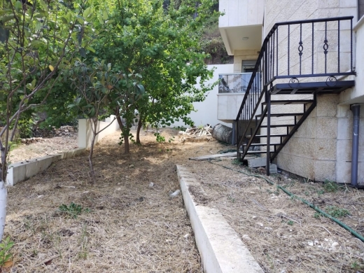 3-Bedroom Apartment With 100 SQM Garden For Sale in Maaysra — 7