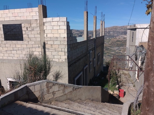 A 900 SQM Land for Sale In Mreijat — 8