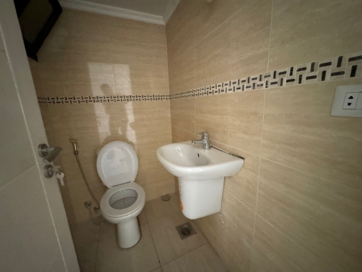 Spacious Apartment With Terrace for Sale In Louaize — 4