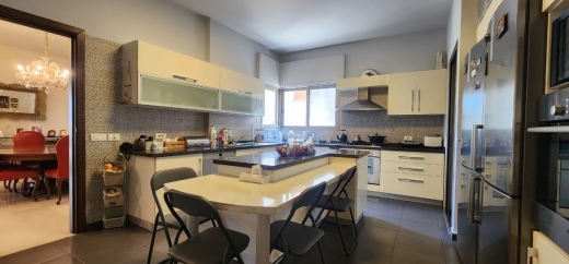 Luxurious Apartment With High-End Finishing For Sale In Mar Takla Hazmieh — 6