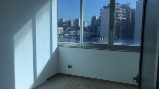 Office for Sale in Verdun with Open View — 2