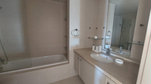 A Spacious Apartment with Amazing Sea View for Sale in Ras Beirut — 15