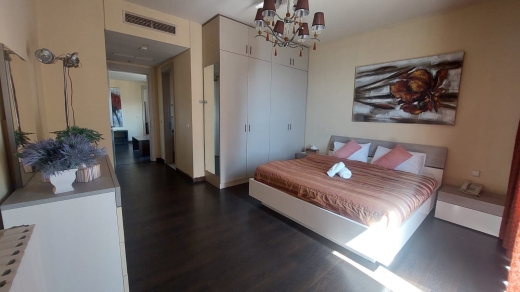 A Spacious Apartment with Amazing Sea View for Sale in Ras Beirut — 11