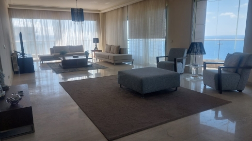 A Spacious Apartment with Amazing Sea View for Sale in Ras Beirut — 3