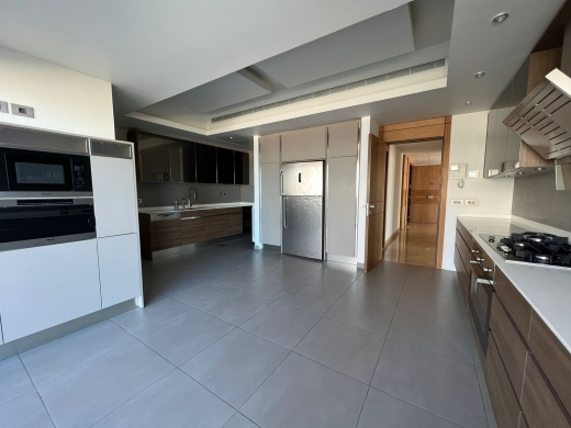 Deluxe Apartment With Terrace for Sale in Achrafieh - Tabaris — 6