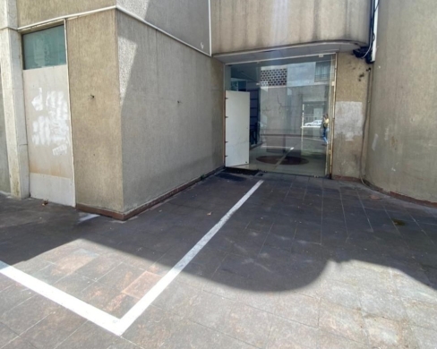 217 SQM Shop with Terrace for Sale In Hamra, Ras Beirut — 6