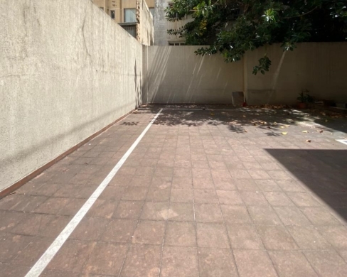 217 SQM Shop with Terrace for Sale In Hamra, Ras Beirut — 4