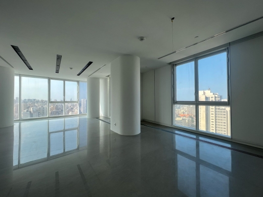 Apartment with City View for Sale in a Prime Location in Achrafieh