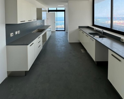 Apartment with Amazing View in a High-Rise Tower for Sale in Achrafieh — 15