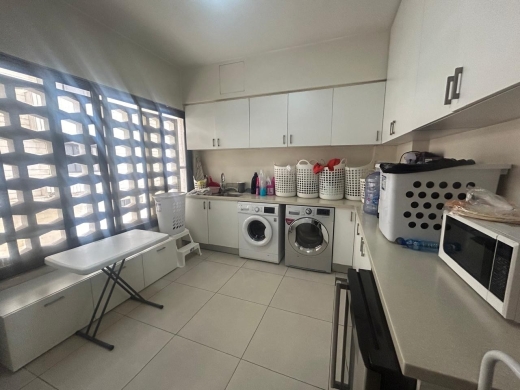 Beautiful Unfurnished 4-Bedroom Apartment for Sale In Jnah — 10