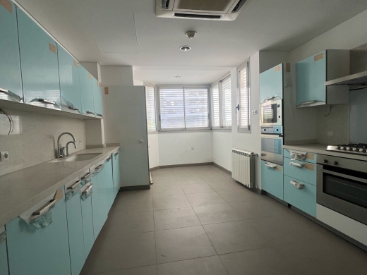 4-Bedroom Apartment for Sale In Achrafieh Carré D'or — 4