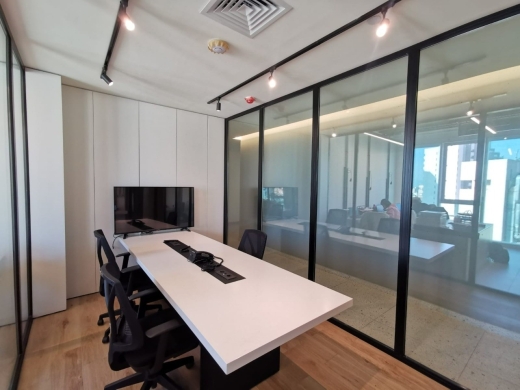An Amazing Office For Sale in an Iconic Building in Achrafieh — 8