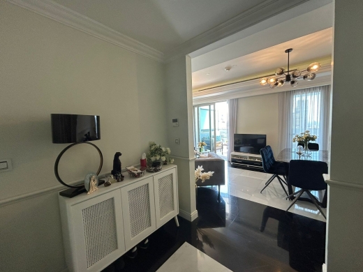 Stylish Apartment for Sale in Downtown On A High Floor with a 20sqm Terrace — 9