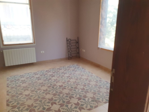 Building of 3 Floors with Front Garden for Sale in Achrafieh — 12