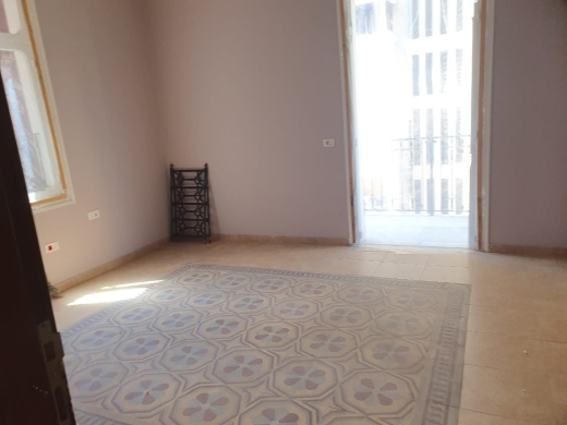 Building of 3 Floors with Front Garden for Sale in Achrafieh — 10