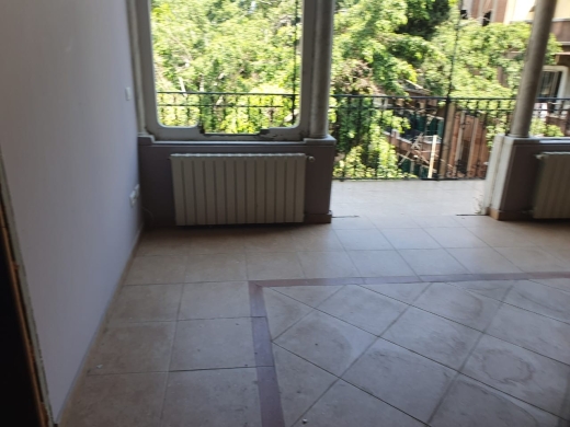 Building of 3 Floors with Front Garden for Sale in Achrafieh — 5